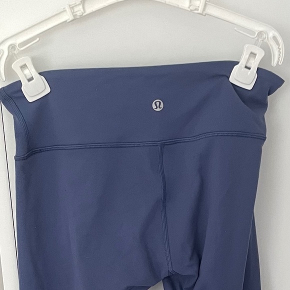 Lululemon Size 6 leggings!! - Picture 2 of 4